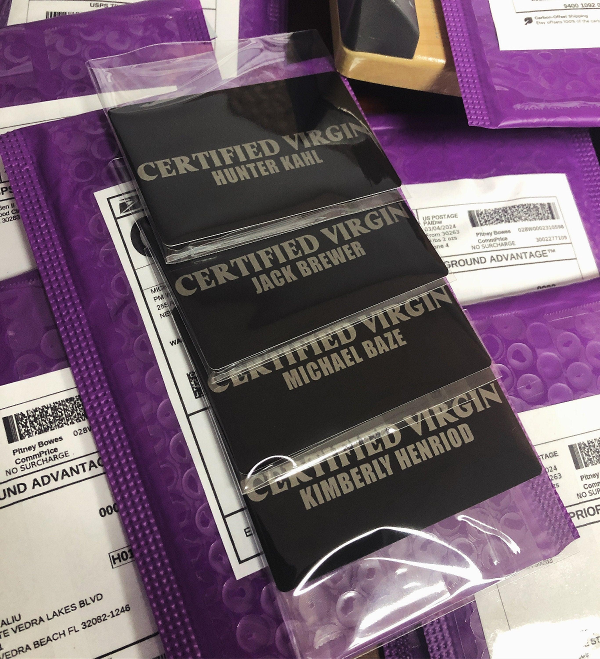 Metal certified virgin laser engraved metal gag gift cards with custom names