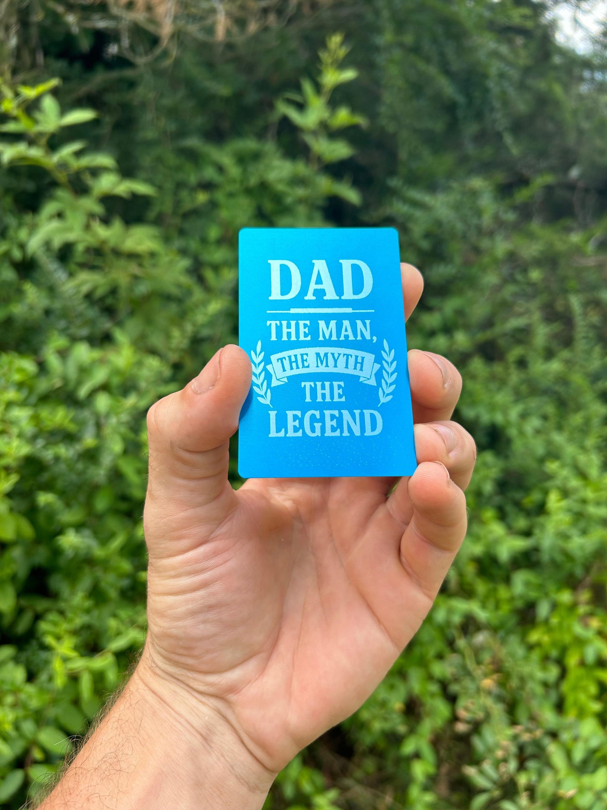 Metal father's day gift card in blue/silver